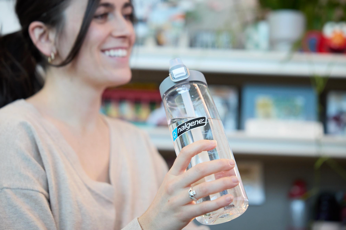 Nalgene Straw Bottle 700Ml Clear - Gray Cap