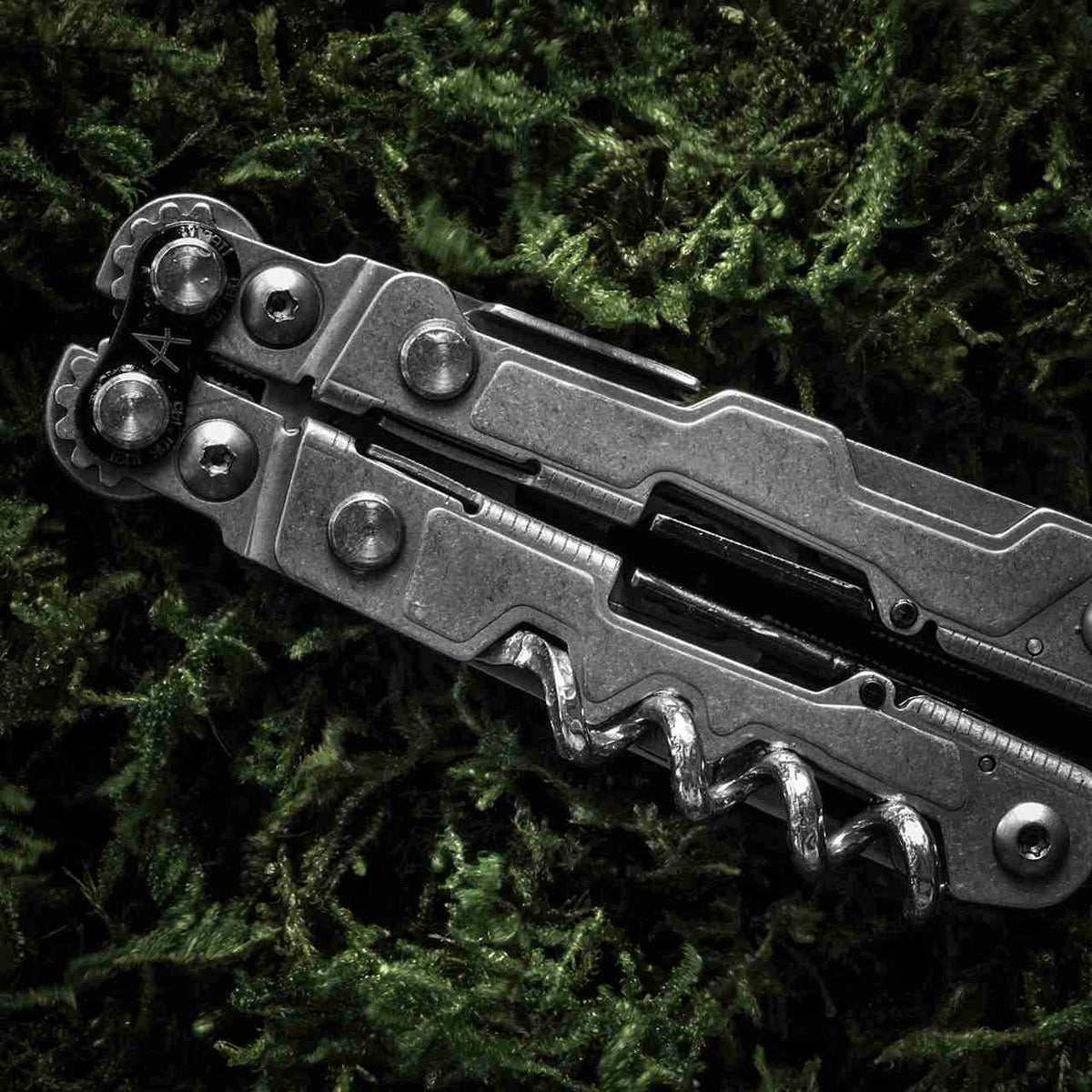 SOG PowerLitre Multi Tool