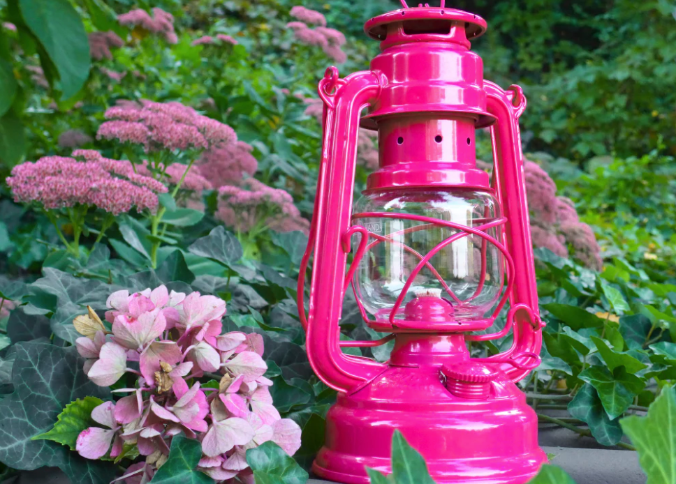 Feuerhand Baby Special 276 Hurricane Lantern - Telemagenta Pink