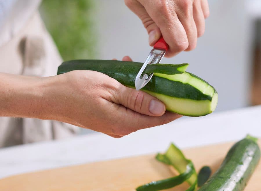 Opinel N°315 Essentials+ Peeler - Red