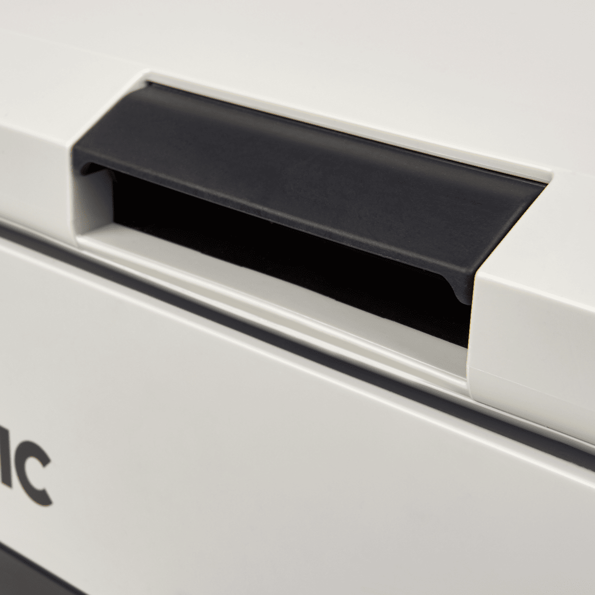 Dometic CFF 45 Compressor Cooler Box - UK/EU Version