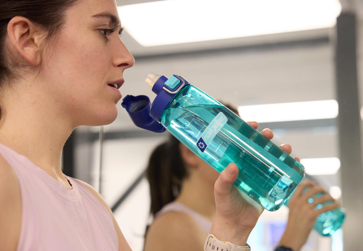 Nalgene Straw Bottle 700Ml Blue Aqua - Dark Blue Cap