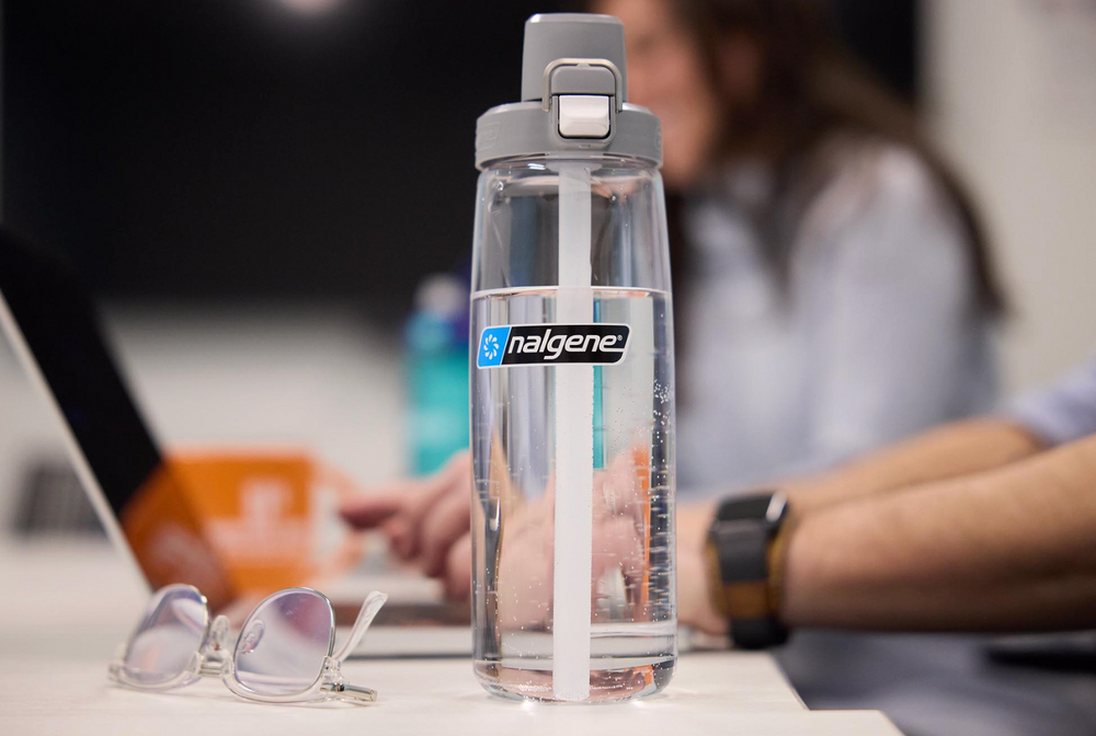 Nalgene Straw Bottle 700Ml Clear - Gray Cap