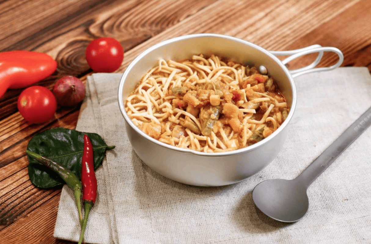 Expedition Foods Freeze Dried Meal Pouch - Asian Noodles With Chicken & Mixed Veg - Various Sizes